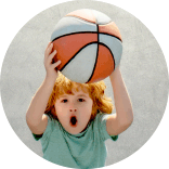 inspiracja do logo kampanii o sporcie dla niepełnosprawnych: dziecko grające w piłkę