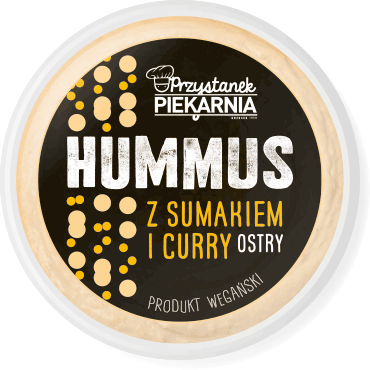 Przystanek Piekarnia, oryginalna czarna etykieta, opakowania na hummus ostry, pikantny, z curry i sumakiem, z minimalistyczną grafiką i odręczną typografią